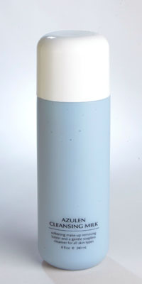 Azulen Cleansing Milk